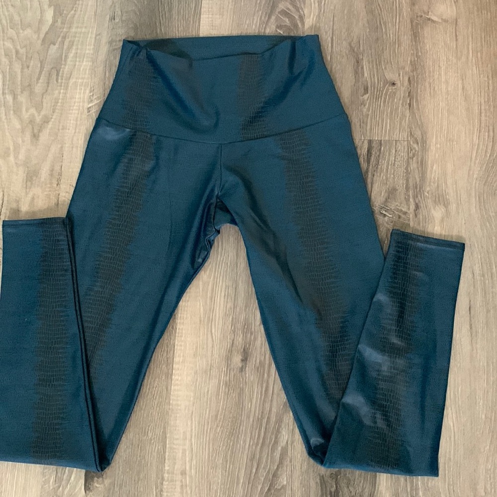 ONZIE leggings